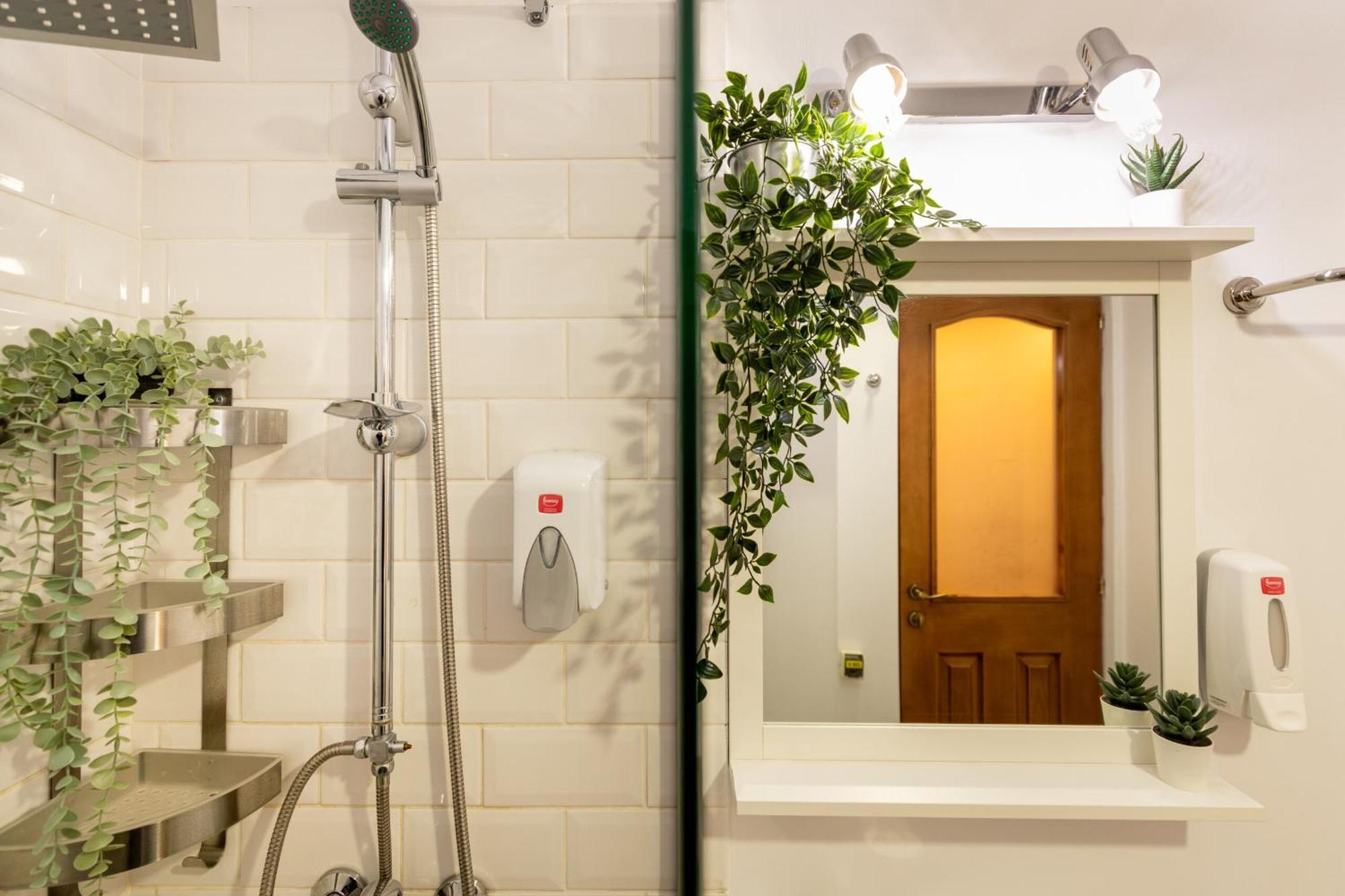2Br Apartment At Piata Natiunilor Unite: Perfect For City Center Stays Bucarest Exterior foto